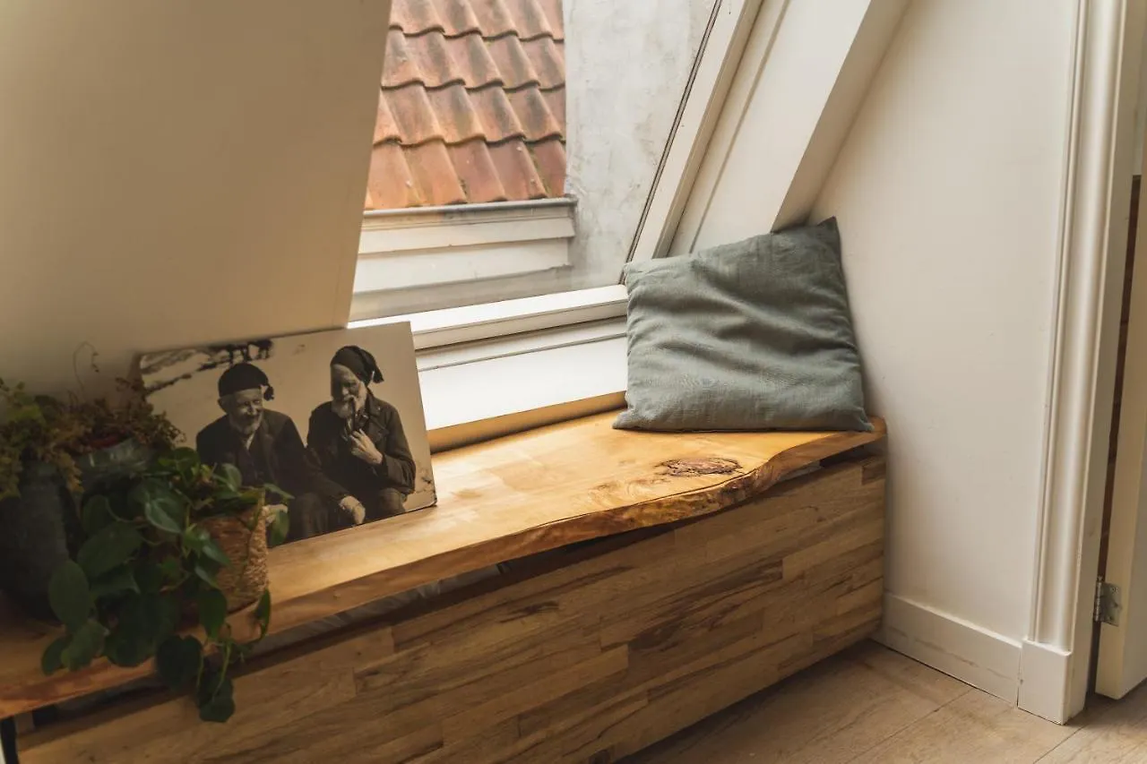 Tiny Attic On The Herengracht, Private Room Amsterdam Netherlands