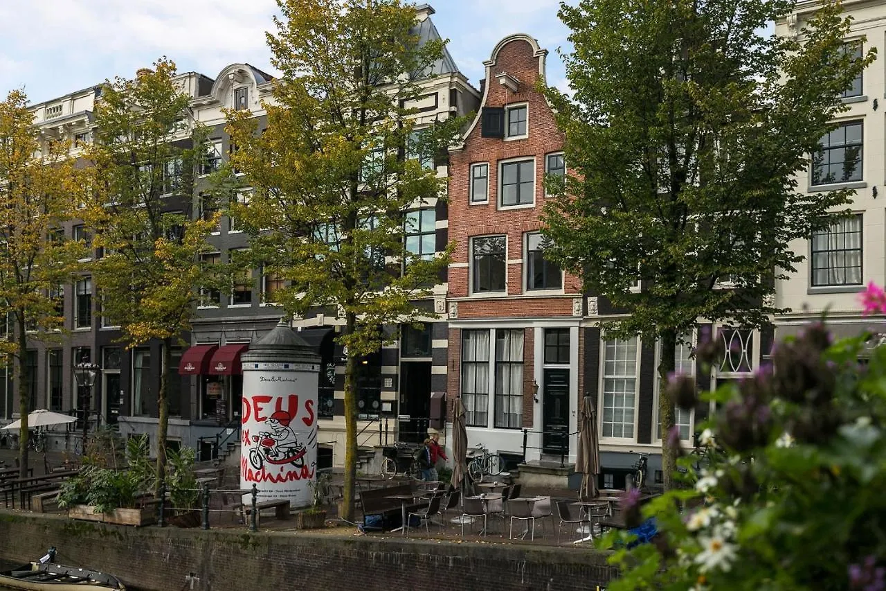 Homestay Tiny Attic On The Herengracht, Private Room Amsterdam